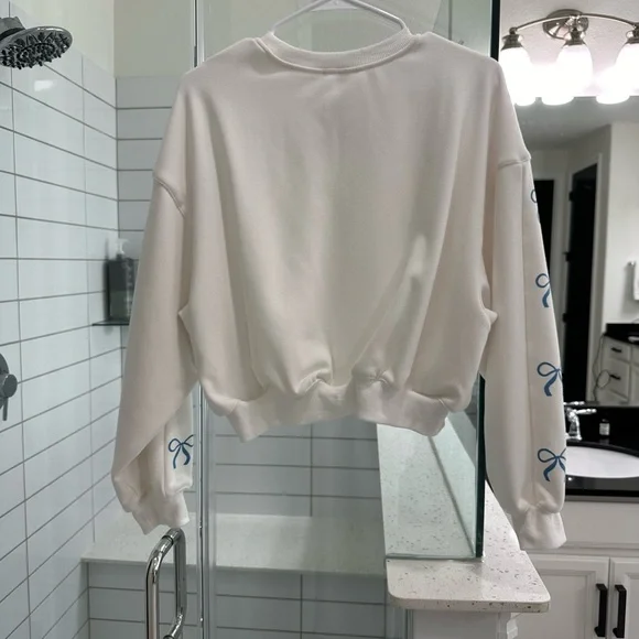 Sweatpant set with Blue Bow Accents - Picture 5 of 7